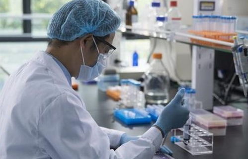 中國夫妻生出 混血兒 ,丈夫做3次親子鑒定,媽媽含羞說出真相