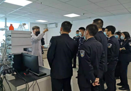 司法技術(shù)系師生赴法醫(yī)司法鑒定中心參觀學(xué)習(xí)紀(jì)實(shí)